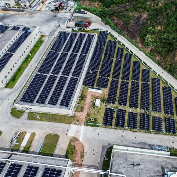 Instalación Fotovoltaica en Fábricas por YOUFOTO INDUSTRIAL SOLAR